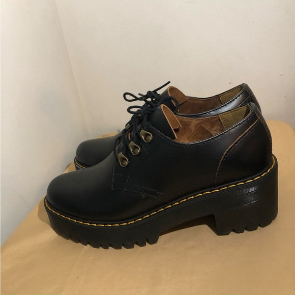 Dr. Martens Leona Lo Vintage Smooth Leather - Picture 9 of 10